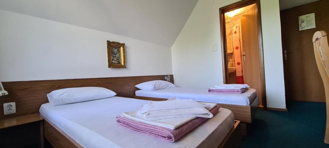 Guest House Tiha Noc جابلياك المظهر الخارجي الصورة